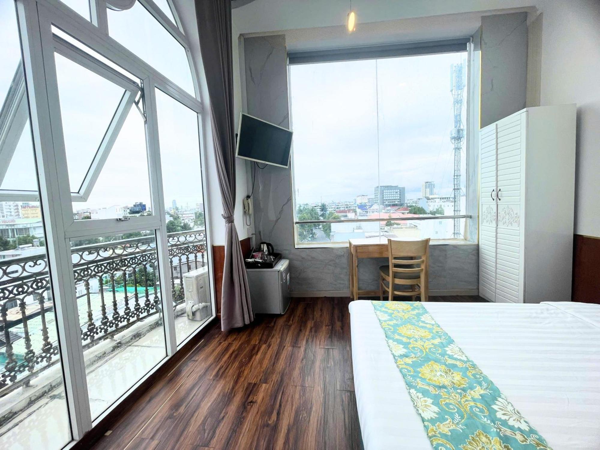 Bighotel Can Tho Esterno foto