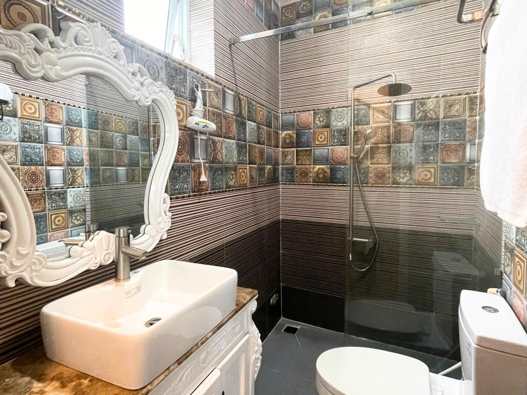 Bighotel Can Tho Esterno foto